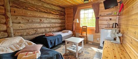 Double Room, Courtyard View | Free cribs/infant beds, bed sheets, wheelchair access