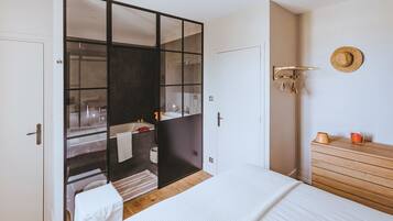 6 sovrum, strykjÀrn/strykbrÀda, wi-fi och sÀngklÀder