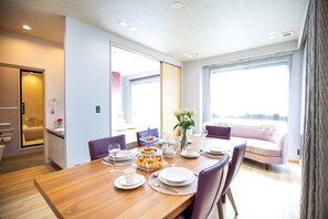 Lägenhet Design (Family Suite) | Vardagsrum | Platt-tv