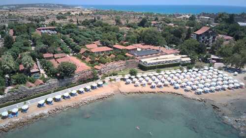 Can Garden Beach Hotel