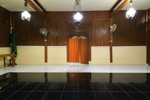 Lobby - Villa Kangen Omah (Pacet)