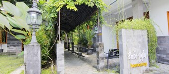 Embe Joglo Homestay