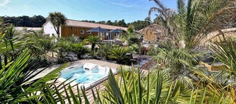 Villa Santa Teresaシャーウッド***、森と海の間