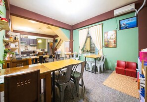 ด้านหน้าที่พัก