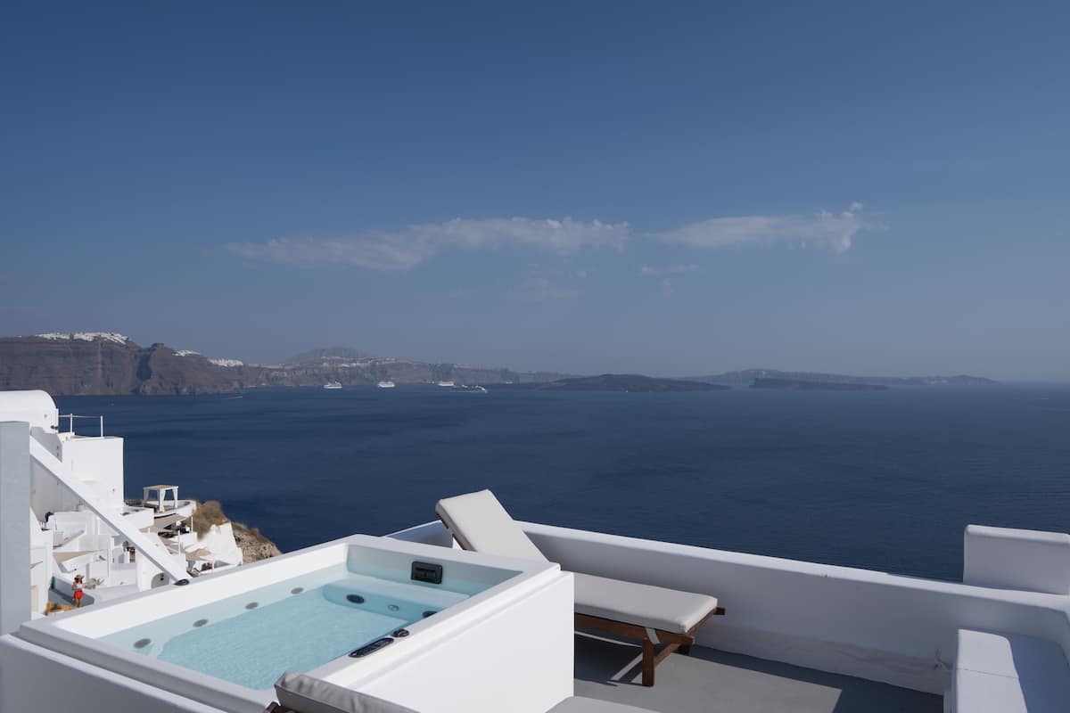 Exclusieve suite, balkon (Outdoor Plunge Pool, Caldera View) | Privézwembad