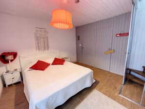 2 bedrooms, free WiFi