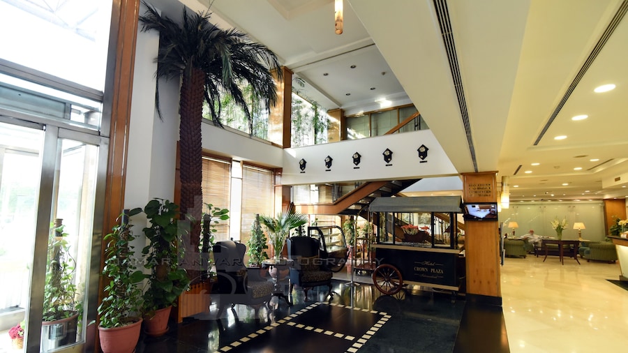 Hotel Crown CP Islamabad