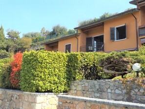 Esterni