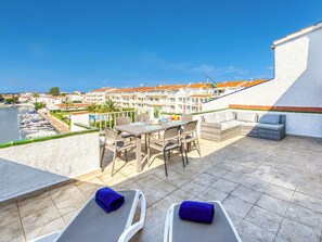 Outdoor dining - Sant Maurici by Interhome (Empuriabrava)