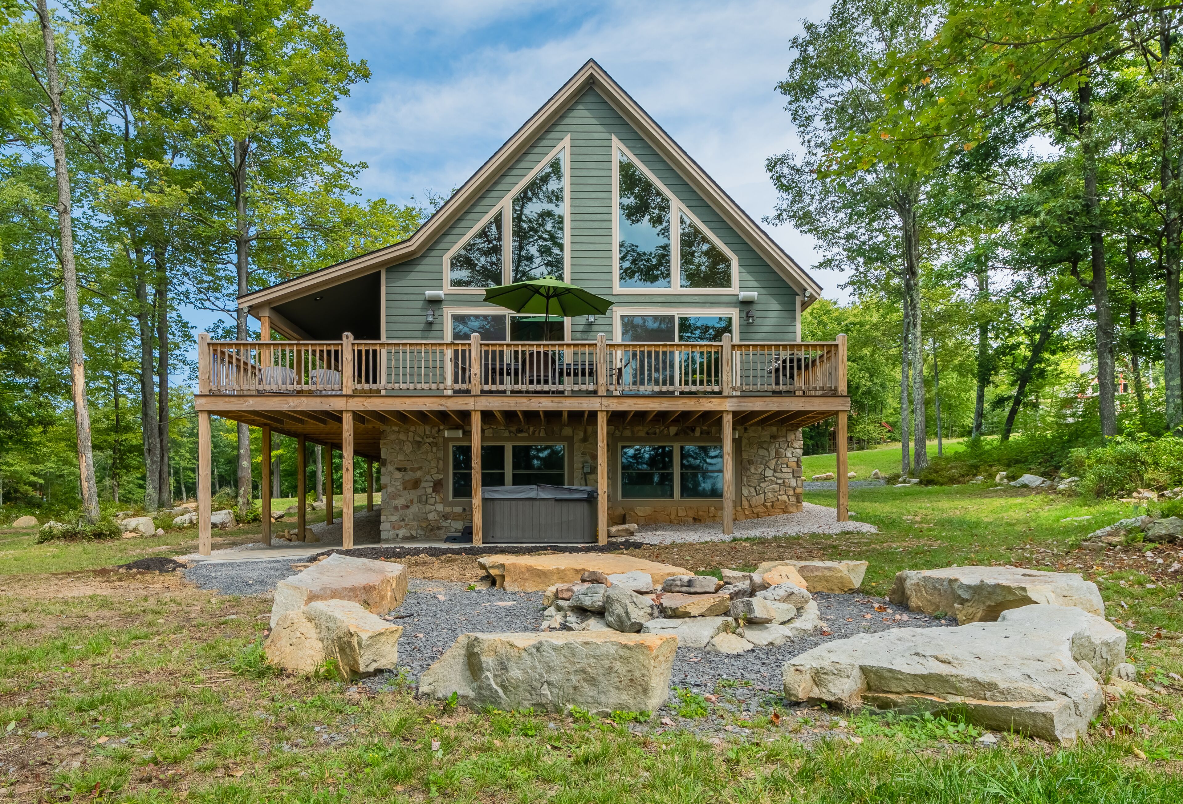 Woods-Stock | Close to Skiing, Golf, Rafting!