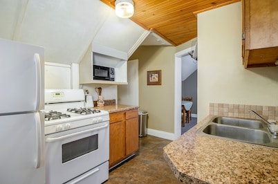 Mayo Discount Available- 2Bedroom Close to Mayo