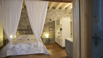 Studio Keluarga (Tremezzo) | Setrika/meja setrika, tempat tidur bayi gratis, dan Wi-Fi gratis