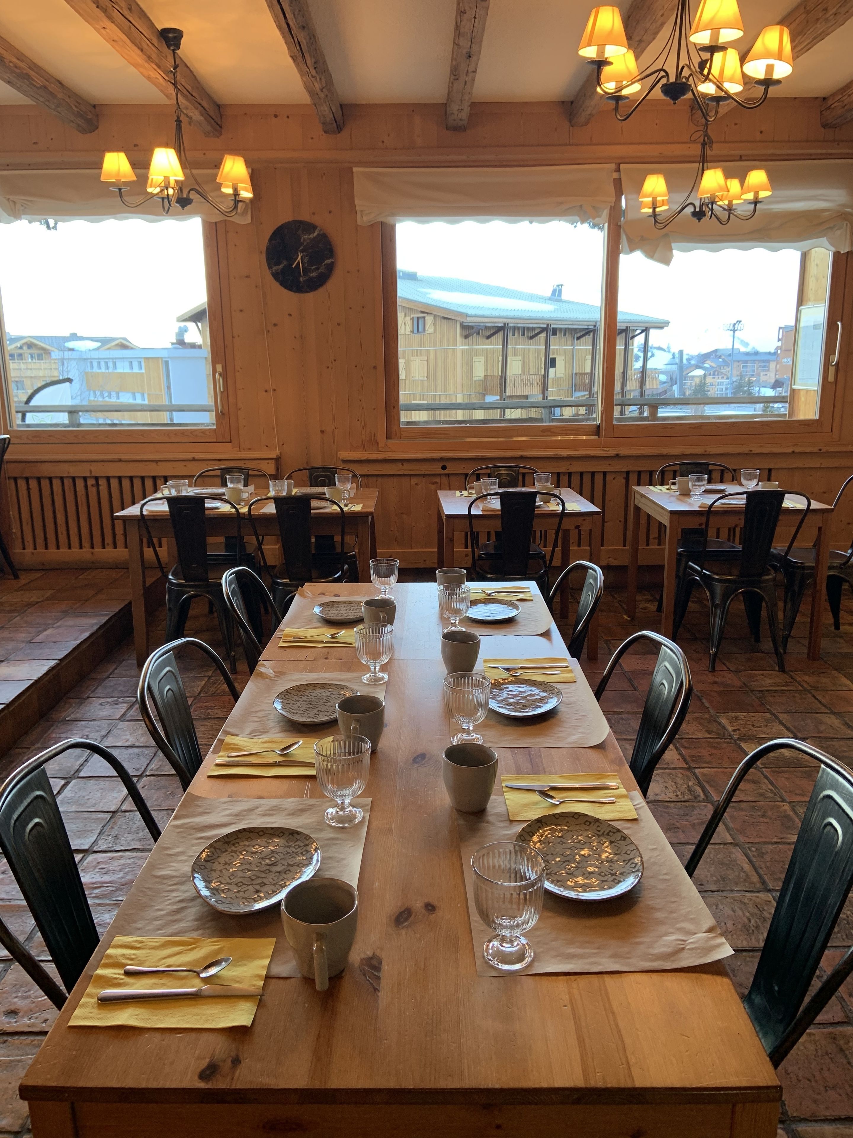 daily buffet breakfast (eur 18 per person)