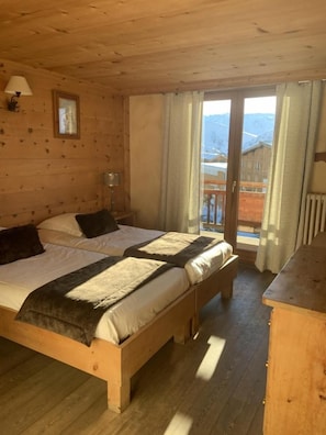 1 bedroom, desk, soundproofing, free WiFi - Alp'Azur Hotel (Huez)