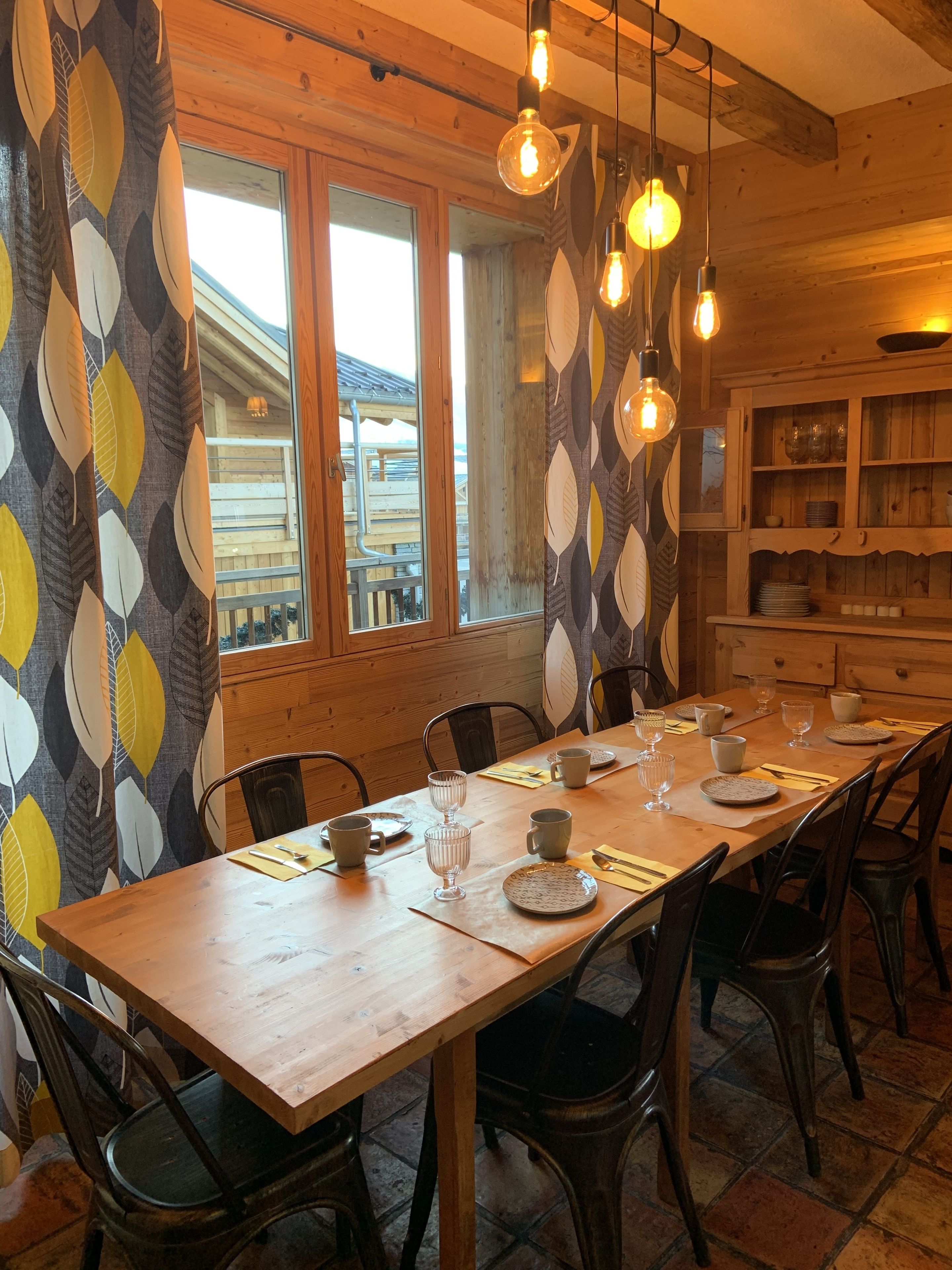 daily buffet breakfast (eur 18 per person)