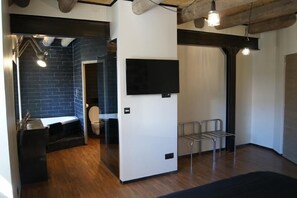 Deluxe Double Room (Lafarre) | Individually decorated, individually furnished, soundproofing