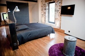 Individually decorated, individually furnished, soundproofing