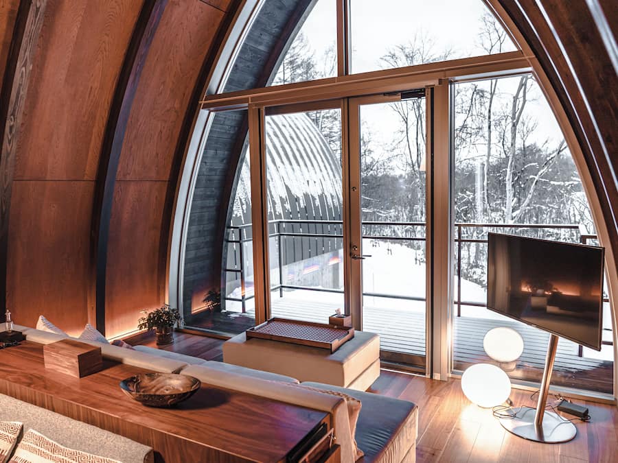 1 bedroom, premium bedding, down comforters, free minibar