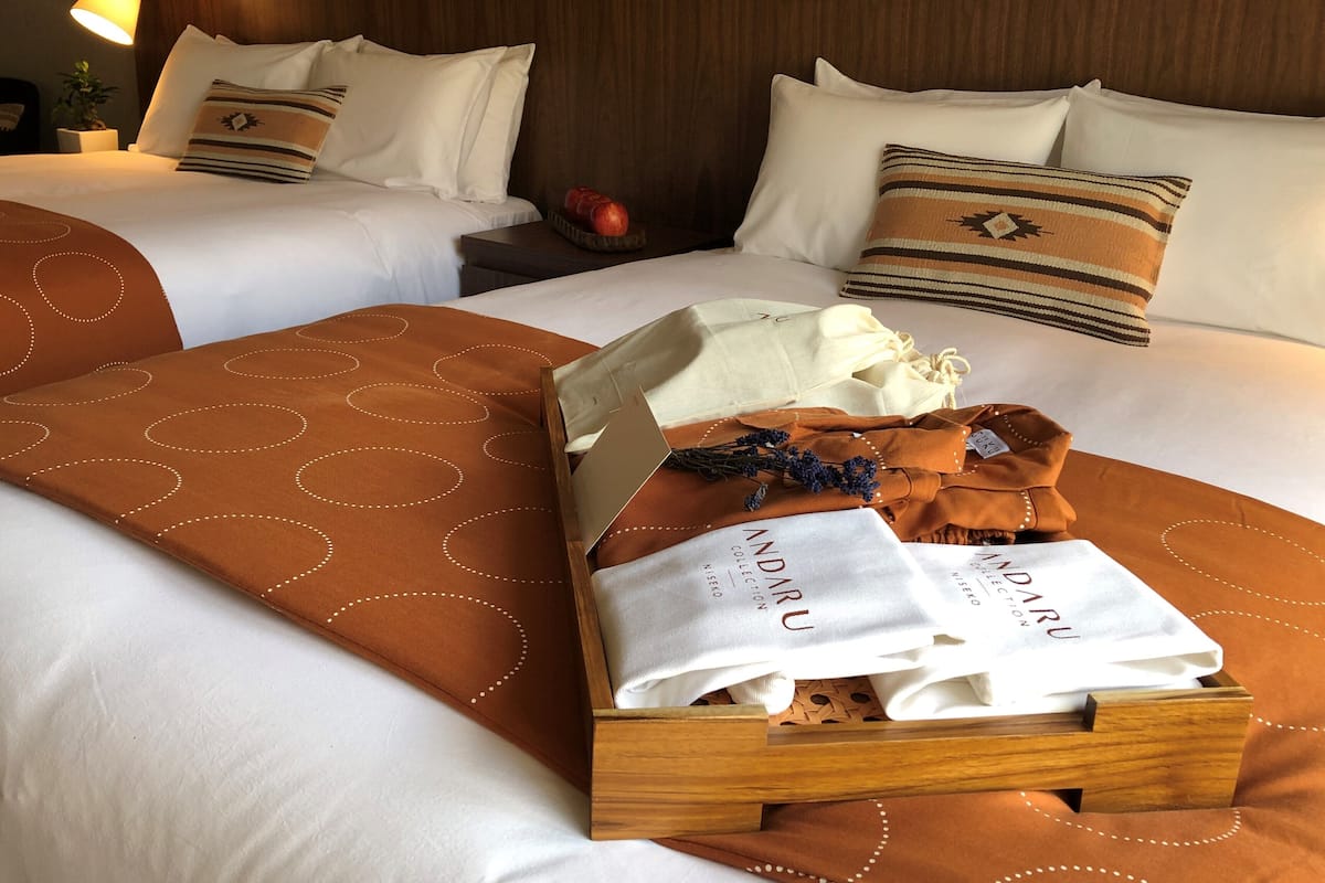 1 bedroom, premium bedding, down duvets, free minibar