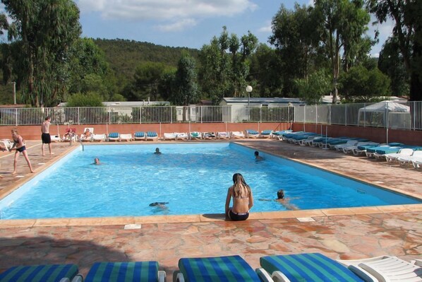 Seasonal outdoor pool