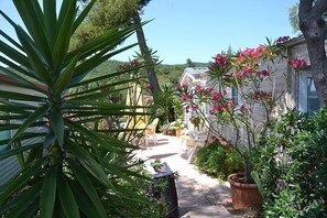 Exterior detail - Camping Parc Valrose (La Londe-les-Maures)