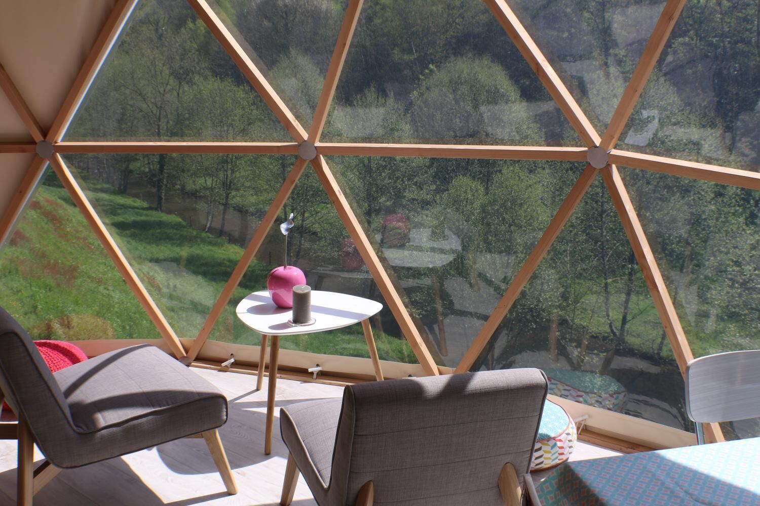 Trehytte – design, 1 soverom, elveutsikt | Balkong