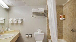 Hair dryer, towels - Pelican Pointe 215:Walk to Beach~Pool~Free Parking (Clearwater Beach)