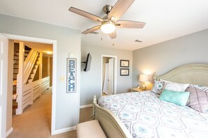 3 bedrooms, iron/ironing board, free WiFi, bed sheets - Gulf Breeze — Gulf-View Townhome · Dog-Friendly · Sleeps 9 · Steps to Beach (Port Saint Joe)