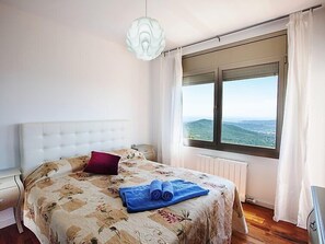 4 slaapkamers, een strijkplank/strijkijzer, gratis internet