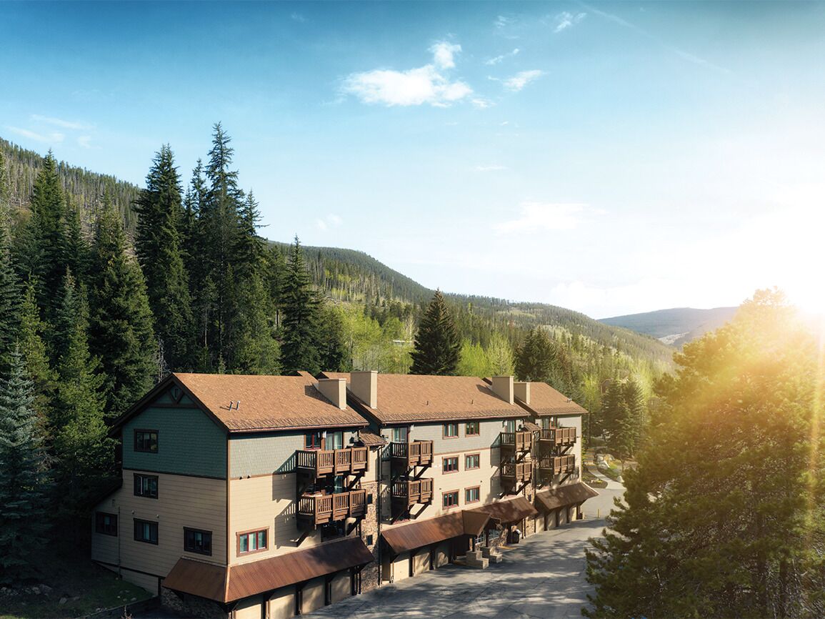 Marriott's StreamSide at Vail, sleeps 6. Beautiful ski lodge!