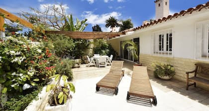 Casa Pitera - cozy bungalow in a well-kept residential area in La Paz.