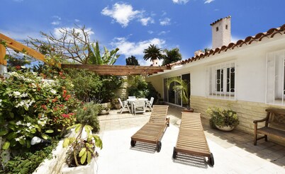 Casa Pitera - cozy bungalow in a well-kept residential area in La Paz.