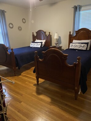 4 bedrooms, iron/ironing board, travel cot, free WiFi