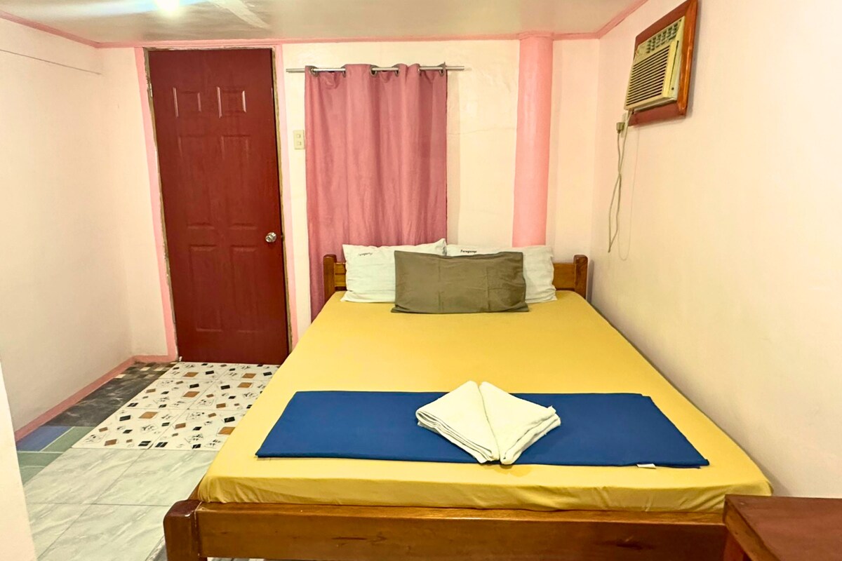 Classic Double Room | Bed sheets