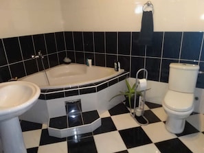 Lägenhet - 3 sovrum - balkong | Badrum | Gratis toalettartiklar, hårtork och handdukar