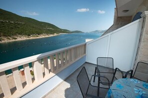 Apartamento, 1 habitación, balcón, vistas al mar | Wifi gratis y ropa de cama