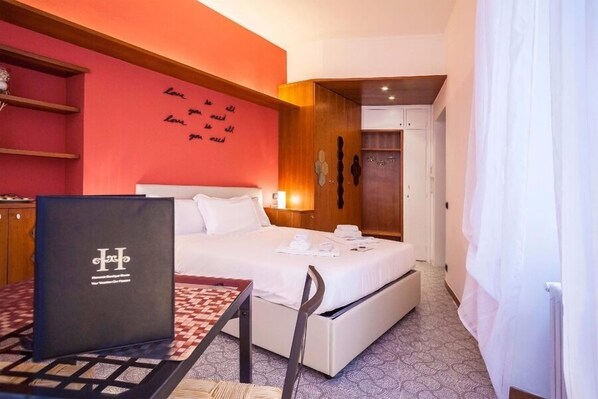 1 bedroom, individually furnished, desk, iron/ironing board - Hemeras Boutique House Aparthotel Duomo 2 (Milan)