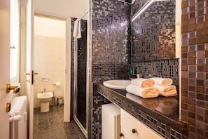 Studio, 1 chambre (Lupetta II 3 people) | Salle de bain
