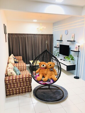 TV - The Quintet Condominium 01 With GYM Club And Free WiFi (Tanah Rata)