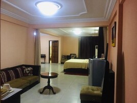 In-room safe, free cribs/infant beds, rollaway beds, free WiFi