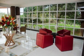 Sala de estar en el lobby