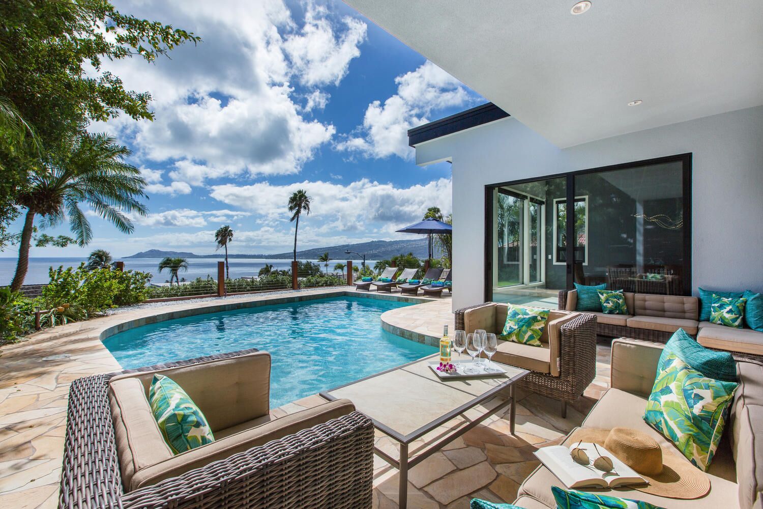 Aloha Nalu: Luxury family friendly Home w/Pool,AC,soaking tub,Diamond Head Views