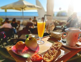 Free daily cooked-to-order breakfast