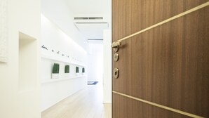 Interior entrance - Hemeras Boutique House Aparthotel Duomo 7 (Milan)