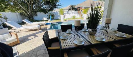 Outdoor dining