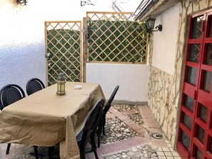 Firemannsrom – familie, flere senger | Terrasse/patio