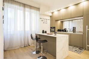 Apartment, 2 Bedrooms | Private kitchen