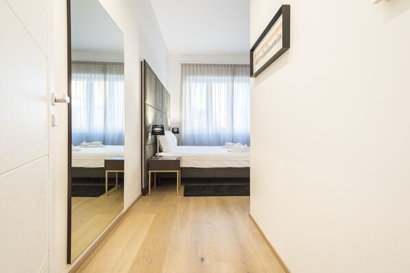 Apartment, 2 Schlafzimmer | 2 Schlafzimmer, Zimmersafe, individuell eingerichtet, Schreibtisch