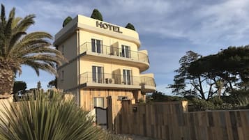Fachada del alojamiento