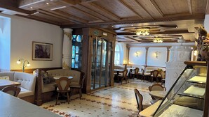 Unclassified image, 5 of 55, button - Kaiserkrone Chalet & Spa (Dimaro Folgarida)
